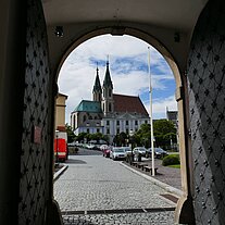 Blick zur Kirche
