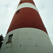 der Leuchtturm von unten