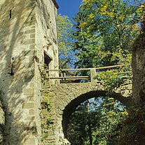 Brücke zur Burg Rabeneck