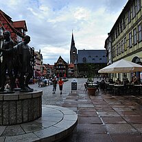 Marktplatz mit Brunnen