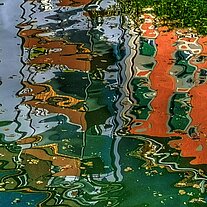 Spiegelung im Hafen von Staad