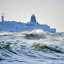 Fährschiff auf hoher See