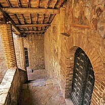 Aufgang zum großen Turm  San Gimignano