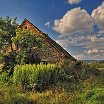 Wohnhaus vom Weg her